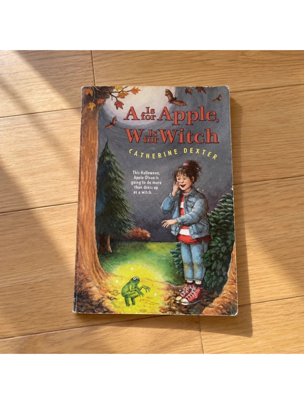 A Is for Apple W Is for Witch Catherine Dexter 1997 Halloween Paperback